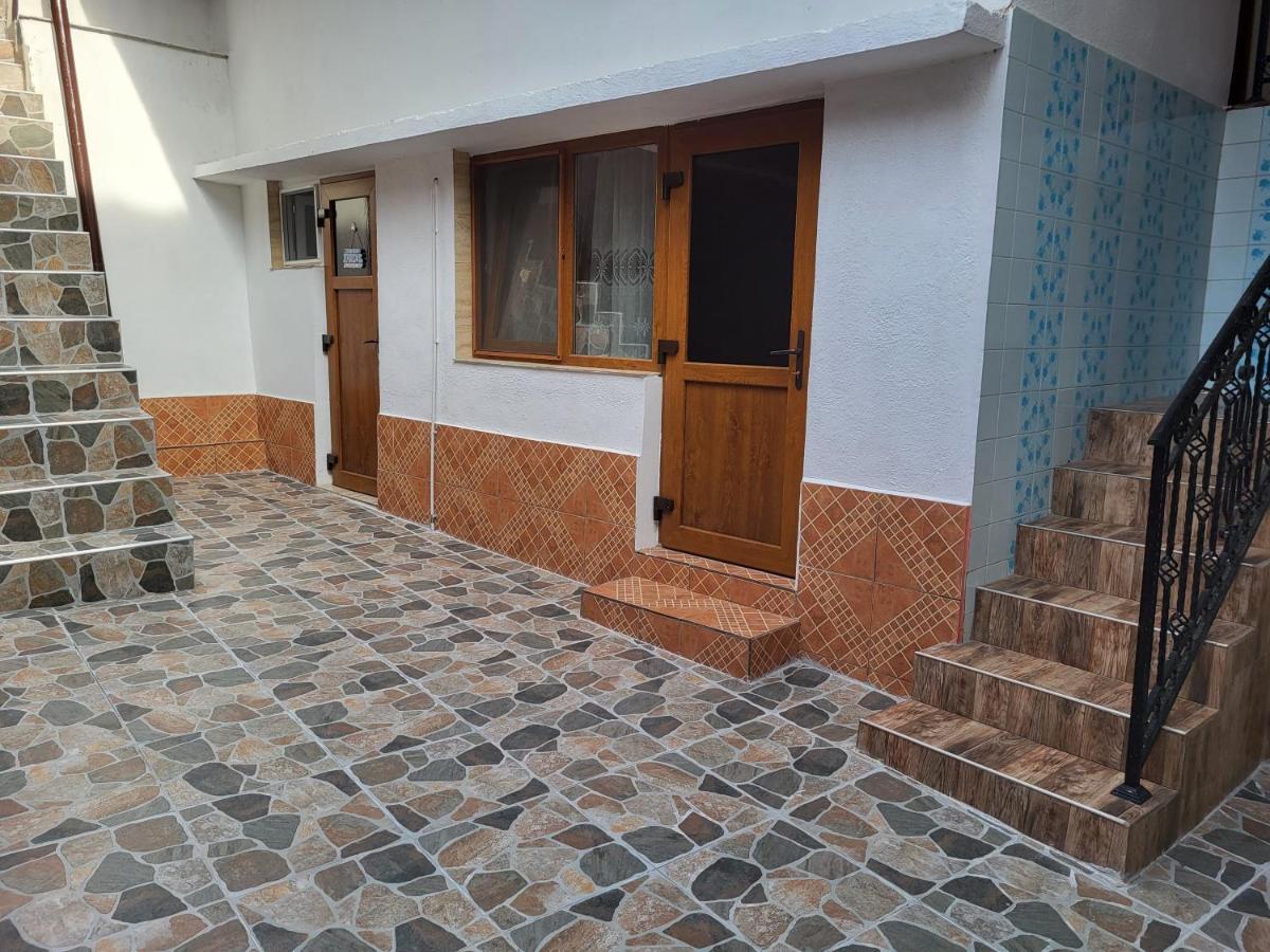 Casa De Vacanta Danube Moldova Noua Exteriör bild